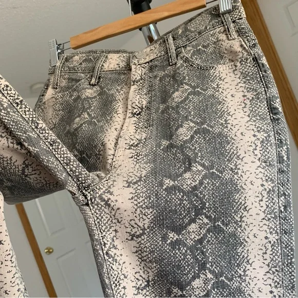 MOTHER The Hustler Flood High Rise Jeans Snake Print Size 27 - Picture 5 of 10